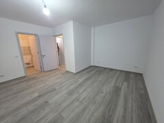 Dristor, Camil Resu, bloc mixt, etaj 4